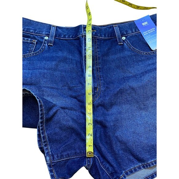 Levis High-Waisted Mom Shorts Size 34 Dark Blue Denim‎ NWT - Picture 6 of 7